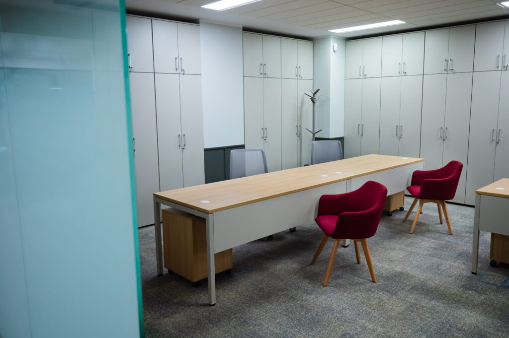 2023-12-07-furniture-011