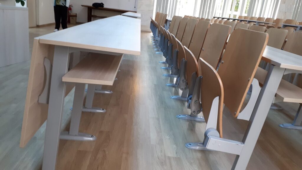 Amfiteatru lemn (10)