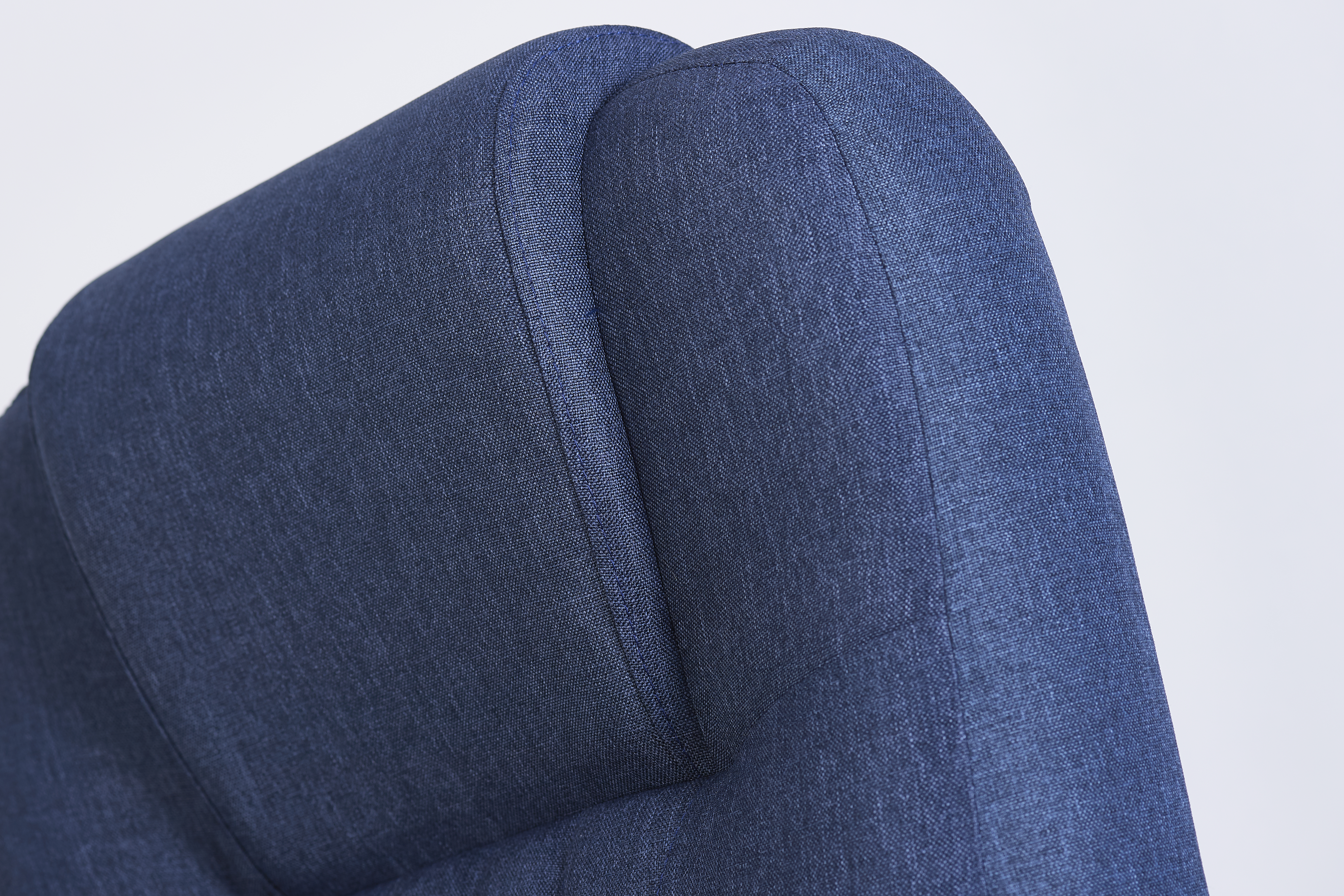 Detaliu spătar și tetieră scaun 5401