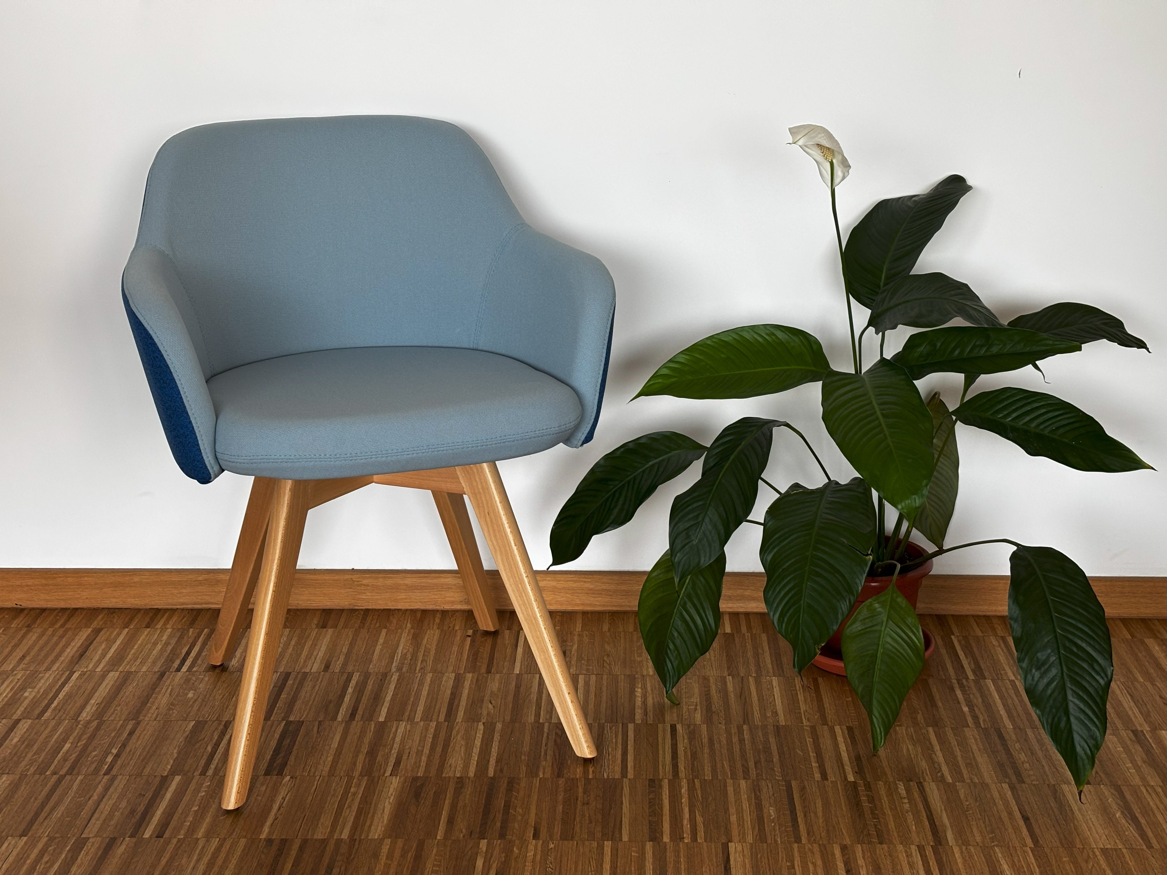 Scaun Rimini detaliu lateral