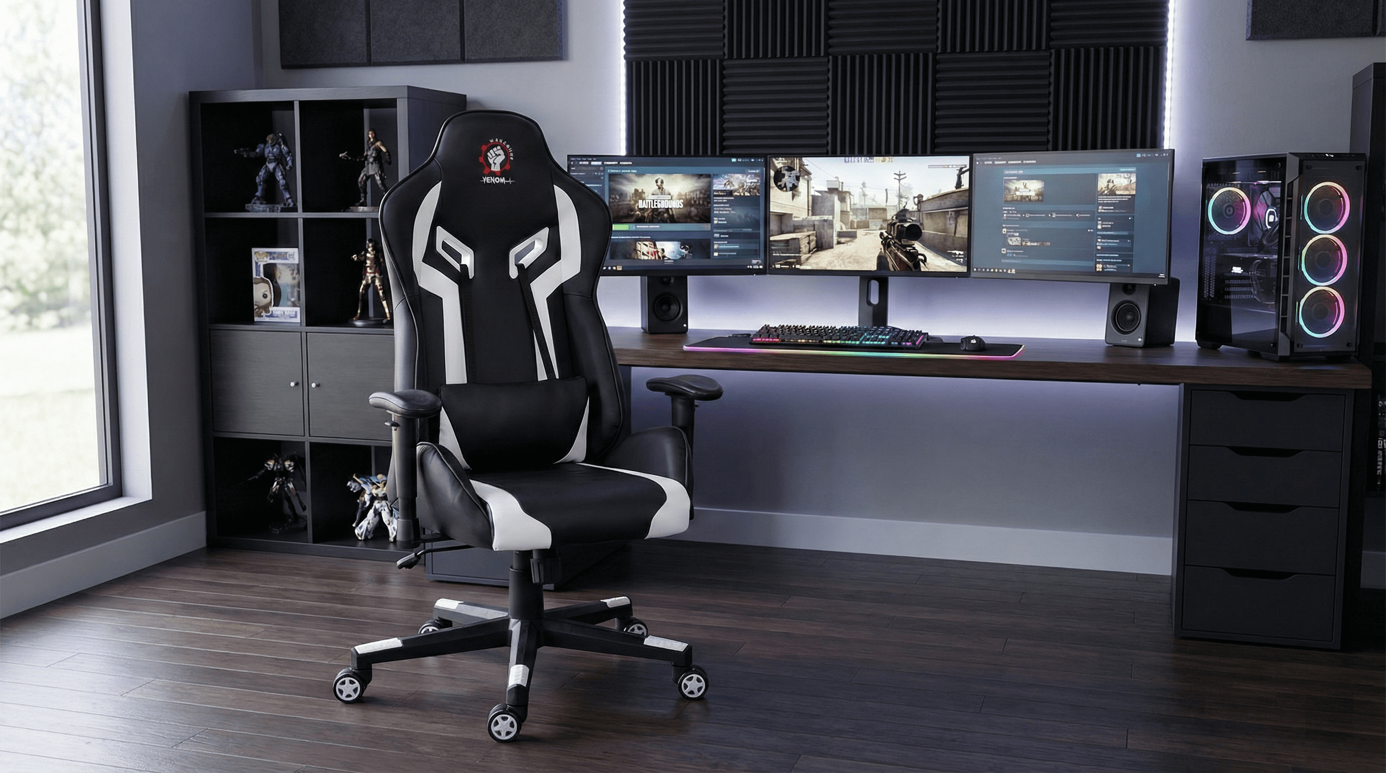 Setup gaming cu scaunul Venom Antares